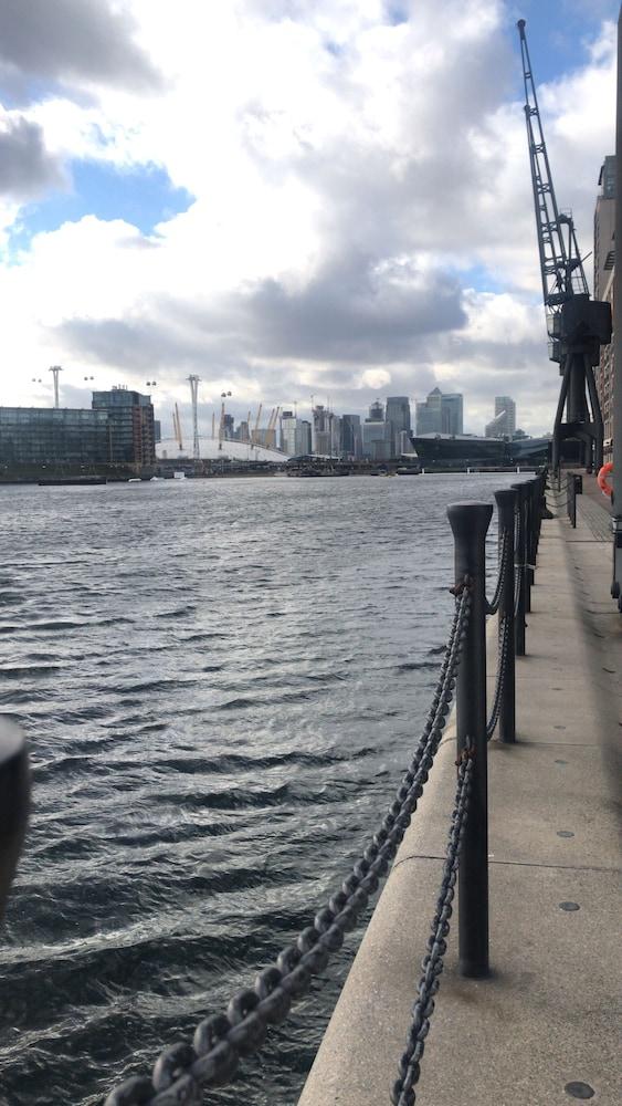 Dockside At Excel Hotel de apartamente